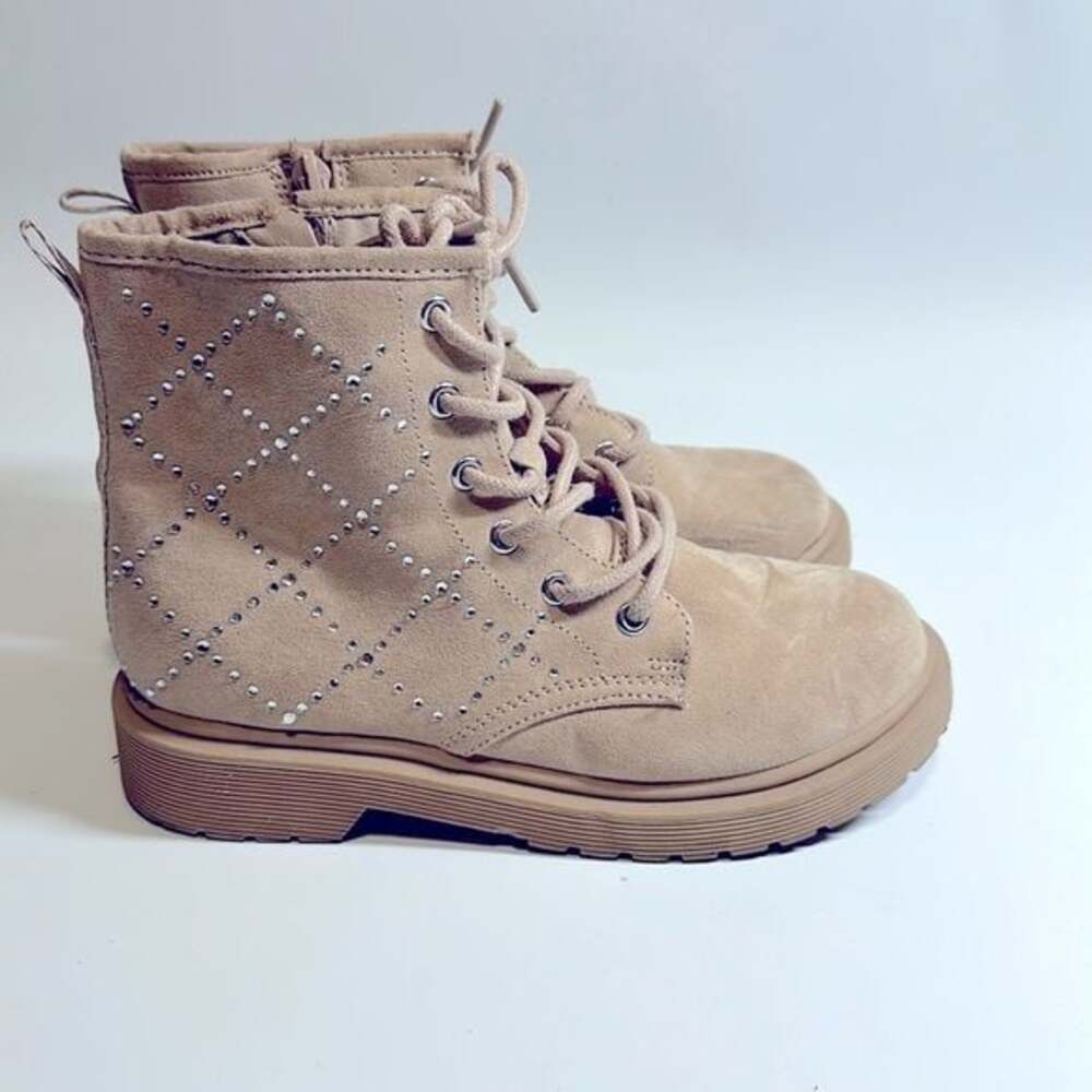 Steve Madden boots